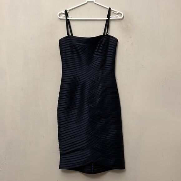 BCBGMAXAZRIA deep blue fitted spaghetti strap cocktail dress Size 4 EUC - Picture 4 of 12